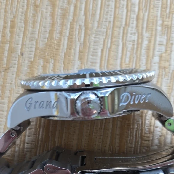 Invicta Grand Diver Blue Dial Watch - Picture 3 of 4